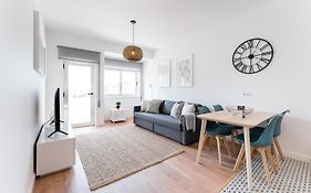Guestready - City Retreat With A Balcony